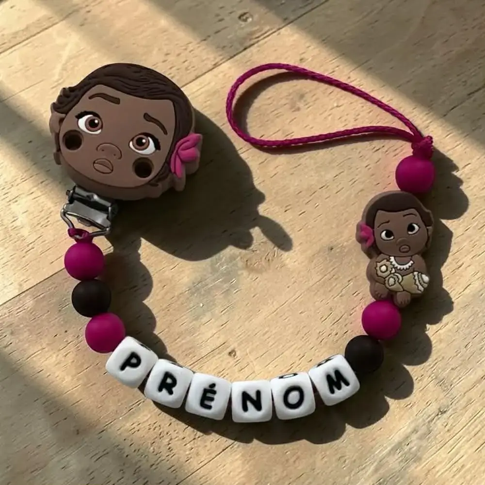 Attache-tétine modèle 3